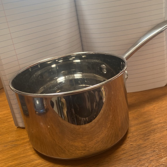 Farberware Other - Farberware millennium 2 QT Sauce Pan